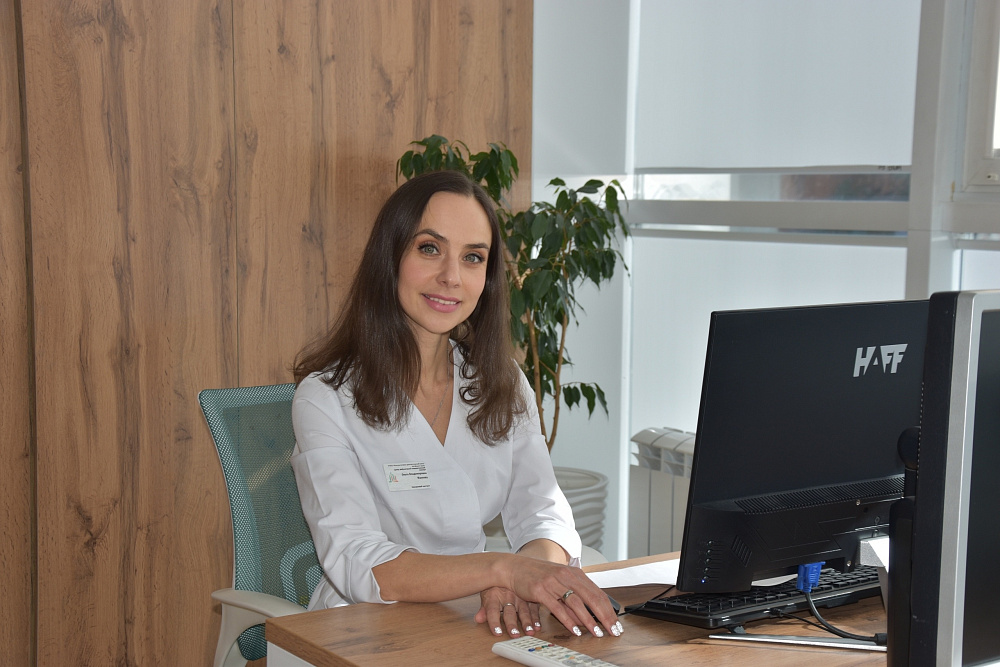 Врачи КДЦАК провели ВКС по маршрутизации пациентов с подозрением на онкологию в Центр